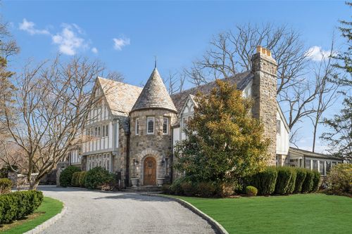38 Stratford Rd, Harrison, NY, 10528-1125 | Card Image