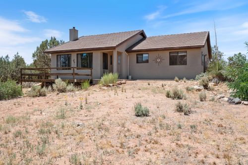 1387 N Mount Zion Dr, Apple Valley, UT, 84737-4875 | Card Image