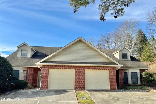 101 Pinewood Dr, Lenoir City, TN, 37771-6574 | Card Image