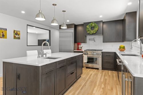 9200 River Rd, Bozeman, MT, 59718-9486 | Card Image