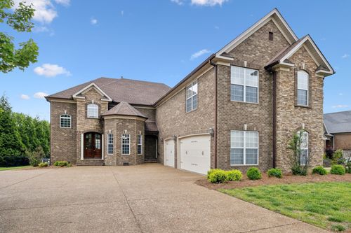 132 Thornwood Pl, Hendersonville, TN, 37075-4631 | Card Image