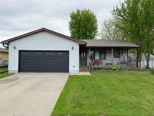 716 S 5th Ave E, Newton, IA, 50208-4864 | Card Image