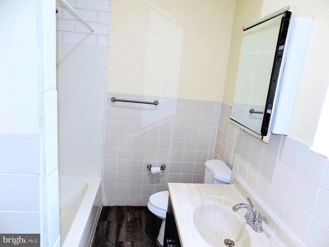 804 N Front St, Townhouse with 3 bedrooms, 2 bathrooms and null parking in CAMDEN NJ | Image 11