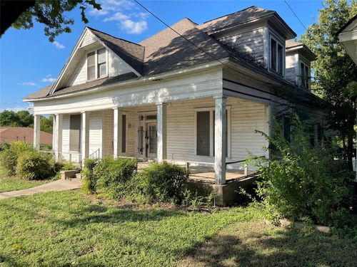 811 N 4th St, Waco, TX, 76707-3810 | Card Image