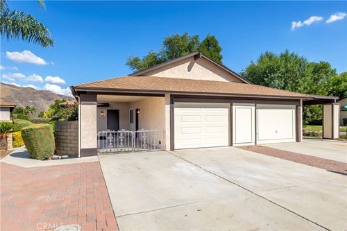 1367 Bushy Tail Trl, San Jacinto, CA, 92583-2341 | Card Image