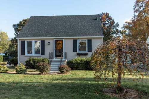 4022 Gloucester Rd, Louisville, KY, 40207-4506 | Card Image