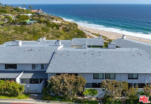 29672 Zuma Bay Way, Malibu, CA, 90265-4148 | Card Image