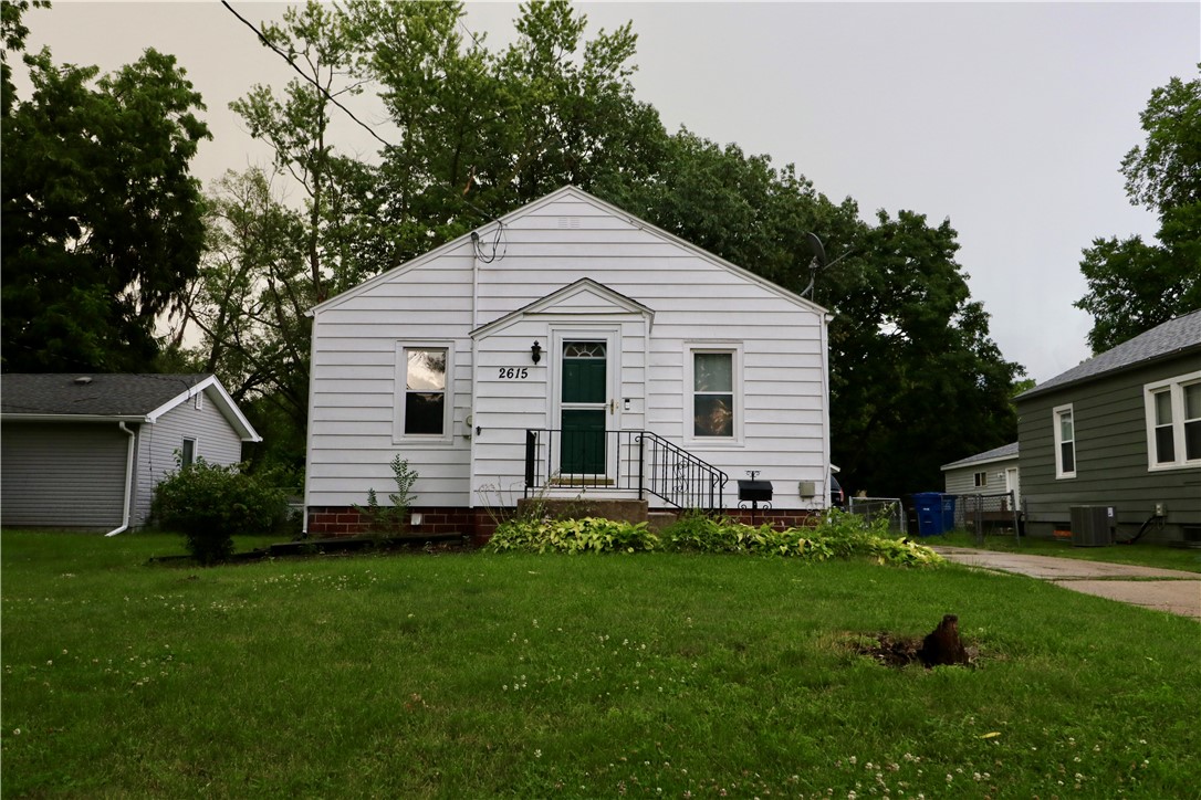 53rd St, Des Moines, IA 50310