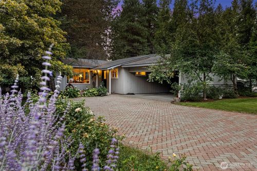 257 Scholze St, Leavenworth, WA, 98826-1335 | Card Image