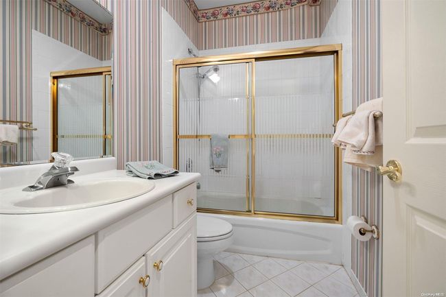 17 Sabrina Ct, House other with 4 bedrooms, 3 bathrooms and null parking in Dix Hills NY | Image 17