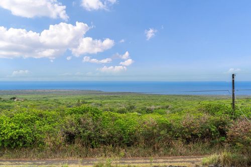 94-6458 Malulani Rd, NAALEHU, HI, 96772 | Card Image