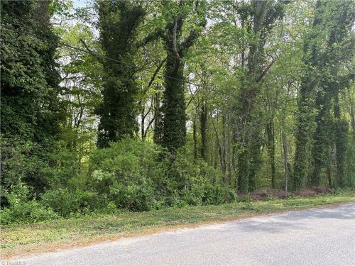 00 Apache Dr, Winston-Salem, NC, 27107 | Card Image