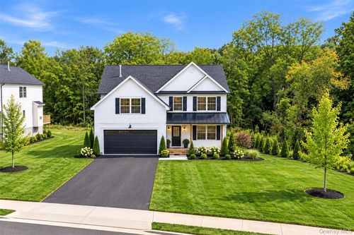 8 Alaina Way, Beekman, NY, 12570 | Card Image