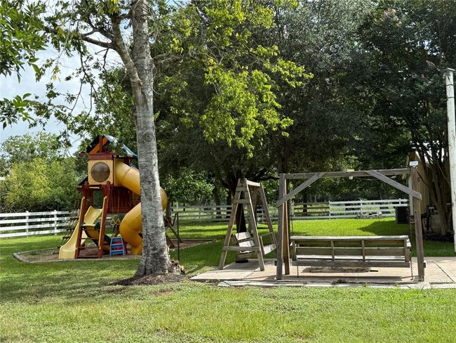 1166 Manak Rd, House other with 3 bedrooms, 3 bathrooms and 3 parking in Sealy TX | Image 4