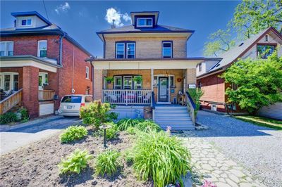 166 Ottawa St S, House other with 3 bedrooms, 1 bathrooms and 5 parking in Hamilton ON | Image 1