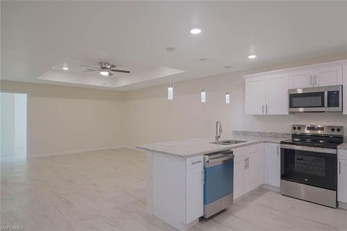 2120 French St, FORT MYERS, FL, 33916-4435 | Card Image