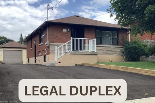 229 W 18th St, Hamilton, ON, L9C4H1 | Card Image