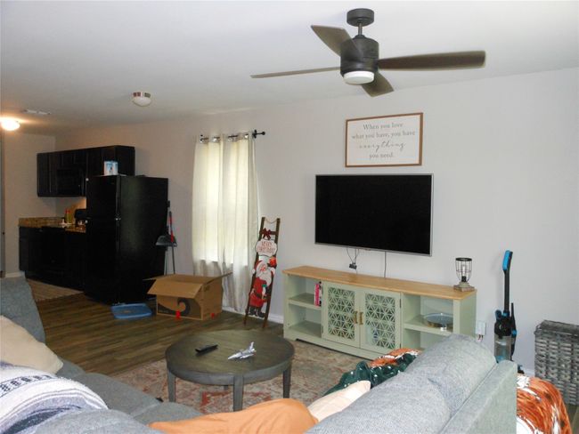 206 Royal St, House other with 3 bedrooms, 2 bathrooms and null parking in Cleburne TX | Image 7