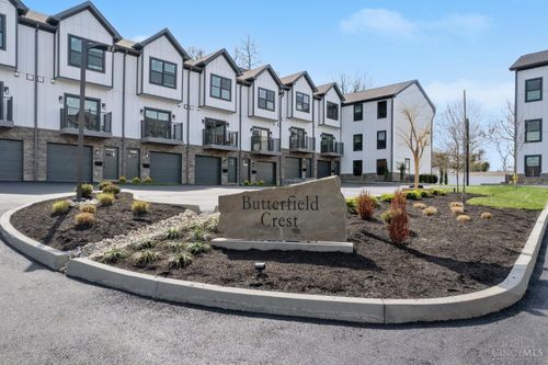 4481 Butterfield Pl, Cincinnati, OH, 45227-2178 | Card Image