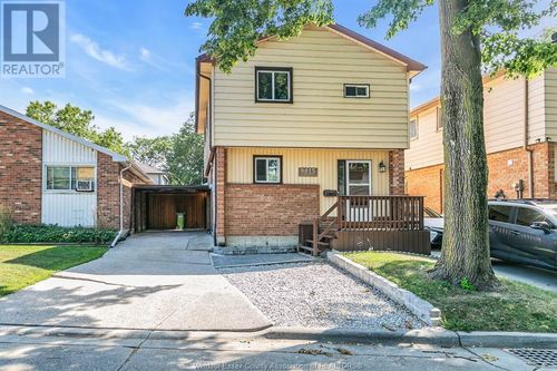 9015 Copperfield Crt, Windsor, ON, N8S4H2 | Card Image