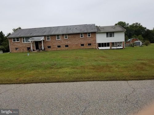 8210 Warren Dr, POMFRET, MD, 20675-3057 | Card Image