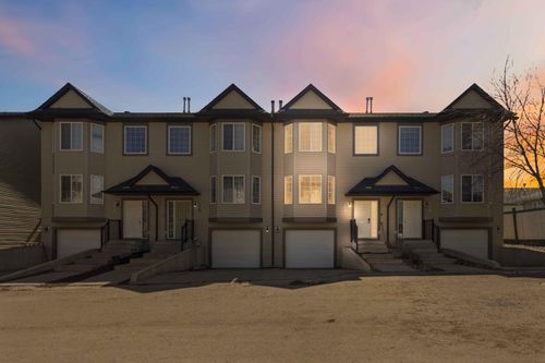 124 Grizzly Bay, Fort Mcmurray, AB, T9K2T4 | Card Image