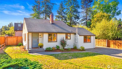 10037 13th Ave Nw, Seattle, WA, 98177-5213 | Card Image