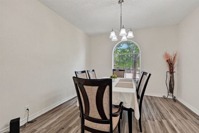 2107 Meadows Cir, House other with 3 bedrooms, 2 bathrooms and null parking in Sherman TX | Image 12