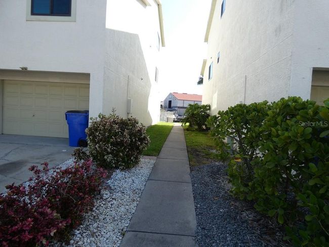 545 Walden Ct, Townhouse with 3 bedrooms, 3 bathrooms and null parking in DUNEDIN FL | Image 55