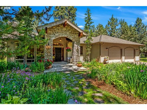 64464 Collins Rd, Bend, OR, 97703 | Card Image