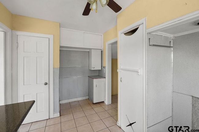 1405 Mockingbird Ln, House other with 4 bedrooms, 2 bathrooms and null parking in Tyler TX | Image 11