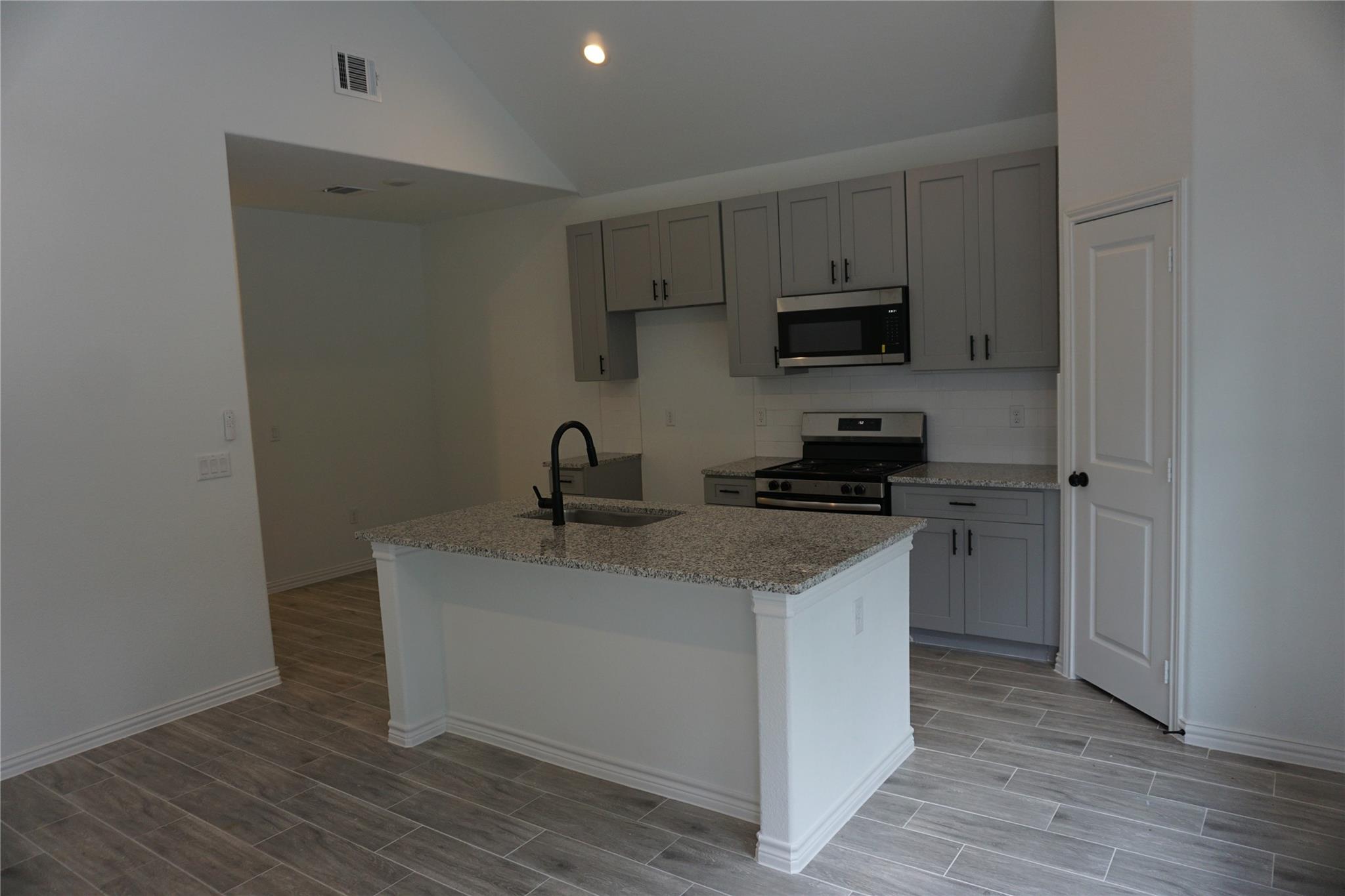 Residential in Willis 3
