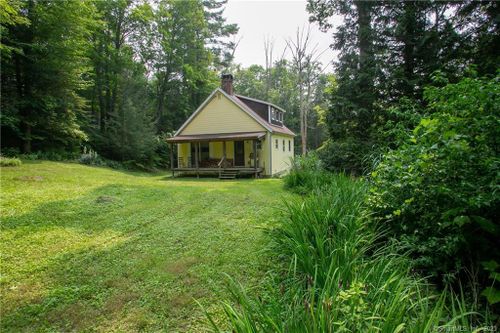 135 Canaan Mountain Rd, Falls Village, CT, 06031-1517 | Card Image