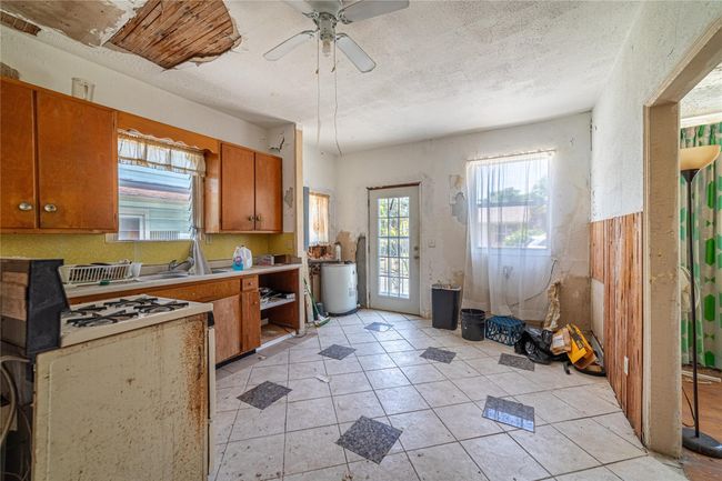 627 Valley Forge Rd, Home with 0 bedrooms, 0 bathrooms and 6 parking in West Palm Beach FL | Image 24