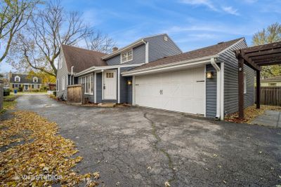 211 N Main Street, House other with 4 bedrooms, 2 bathrooms and 2 parking in Mount Prospect IL | Image 2