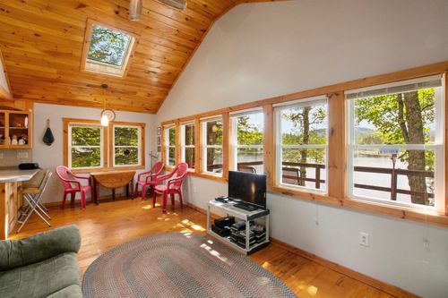 53 Montgomery Rd, Stark, NH, 03582-6401 | Card Image