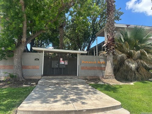 202-255 E Rampart Dr, San Antonio, TX, 78216-5753 | Card Image