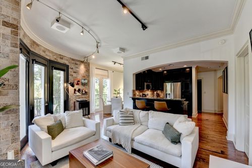 unit-424-2255 Peachtree Rd Ne, Atlanta, GA, 30309-1170 | Card Image