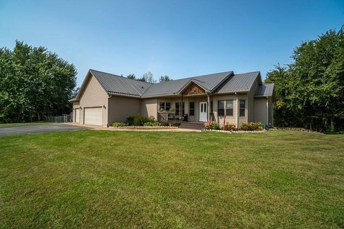 E3525 730th Ave, Menomonie, WI, 54751-5671 | Card Image