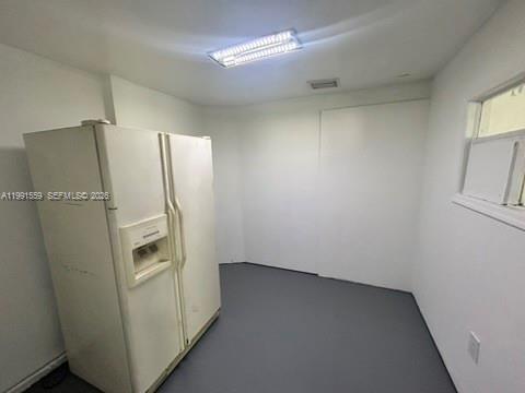Commercial Lease in Hollywood 2