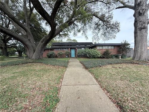 1255 Lancaster Dr, Alexandria, LA, 71303-3134 | Card Image