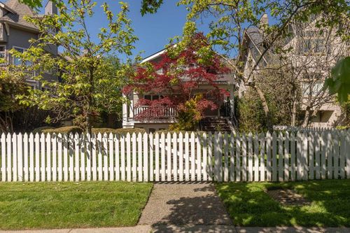 1935 W 12th Ave, Vancouver, BC, V6J2G1 | Card Image