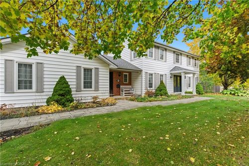 1 Meander Close, Carlisle, ON, L0R1H1 | Card Image