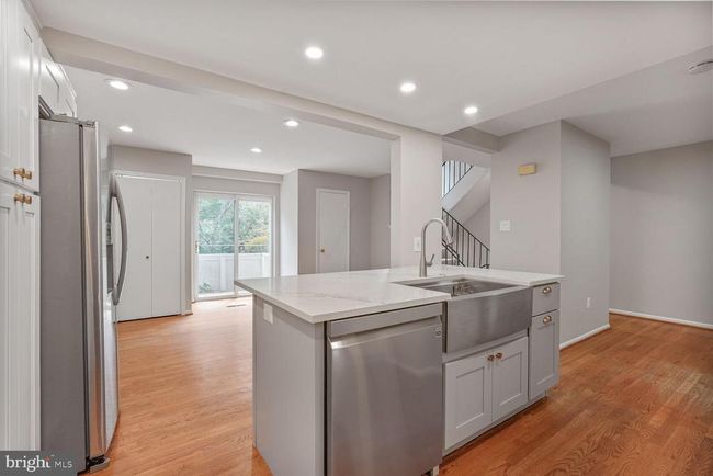 11022 Saffold Way, Townhouse with 4 bedrooms, 3 bathrooms and null parking in RESTON VA | Image 7