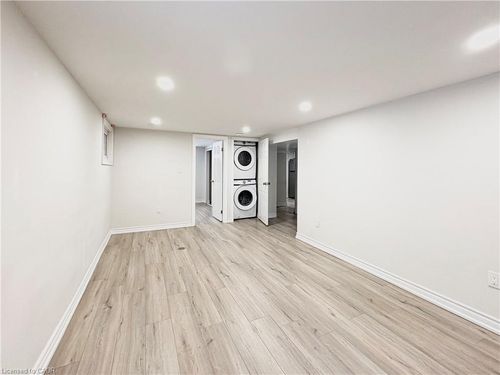 lower-76 William St, Guelph, ON, N1E5E6 | Card Image