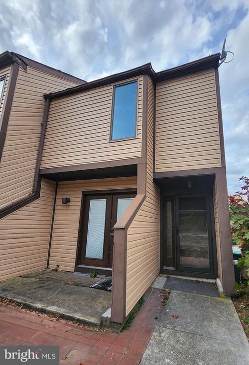 3262 Champions Dr, WILMINGTON, DE, 19808-2600 | Card Image