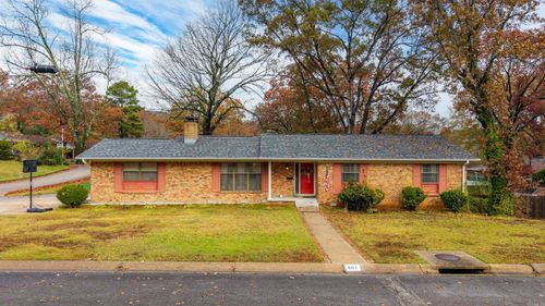901 E 53rd Pl, North Little Rock, AR, 72116-6205 | Card Image