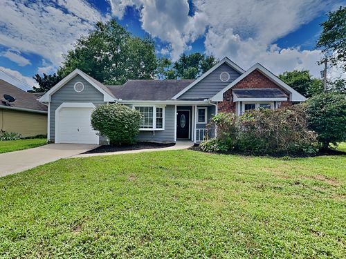 106 Agee Cir E, Hendersonville, TN, 37075-3059 | Card Image