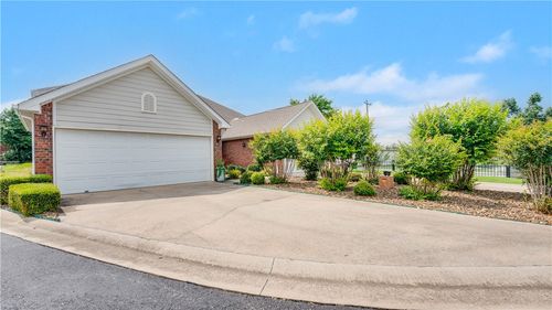 902 W Dixson St, Rogers, AR, 72758-1342 | Card Image