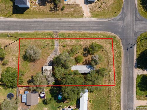 23103 Grand Spg, Elmendorf, TX, 78112-6195 | Card Image